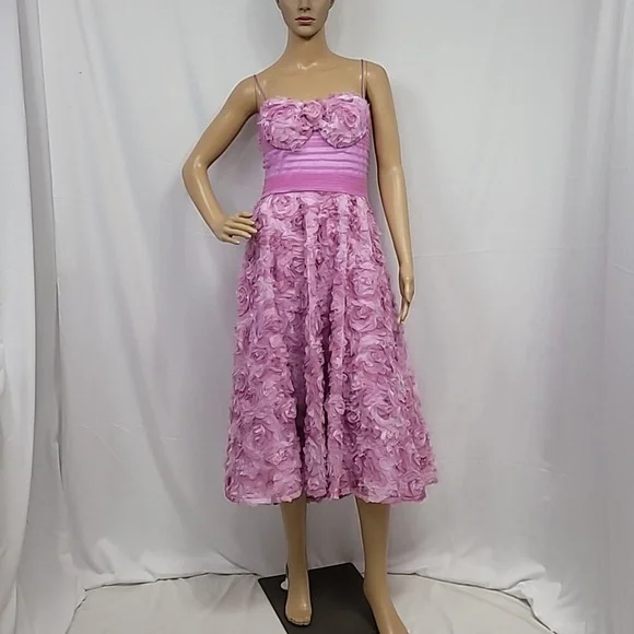 Tadashi Shoji Women's 3D Floral Appliqué Fit And Flare Cocktail Dress - Picture 11 of 17